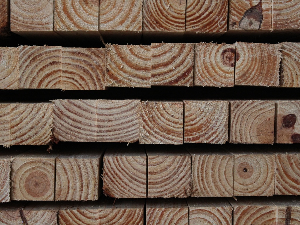 PUNTALES DE OBRA PINO 3"x3"